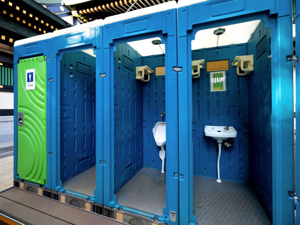 Portable Toilet Options We Offer in Lewisville, WA